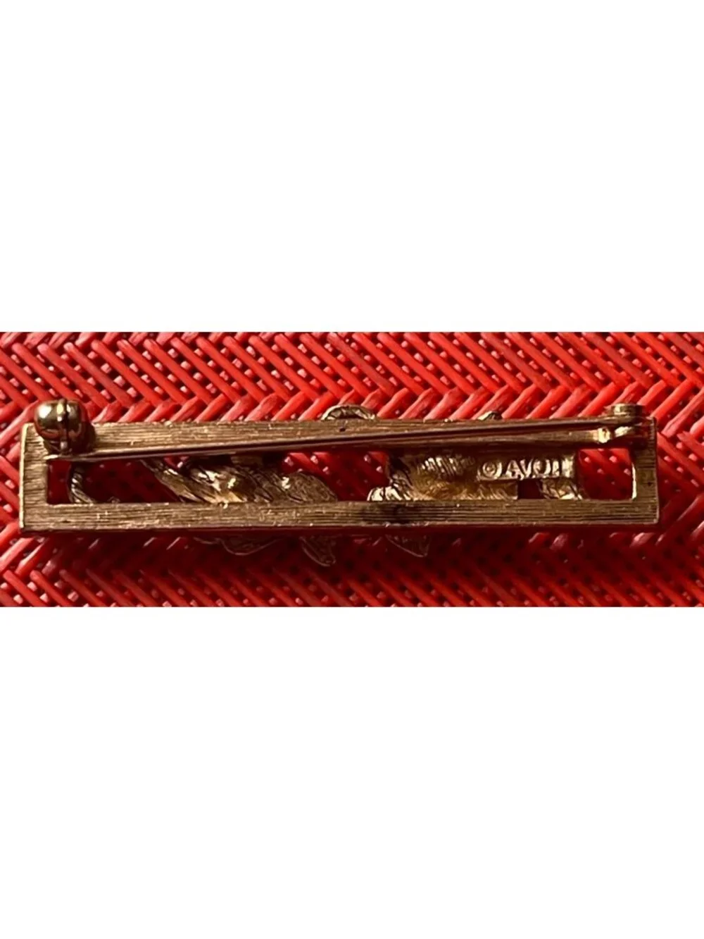 Vtg Avon Goldtone Floral Bar Brooch 1.5